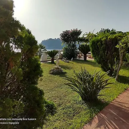 Incantevole In Villa, Vista Mare. * Santa Maria (Vibo Valentia)